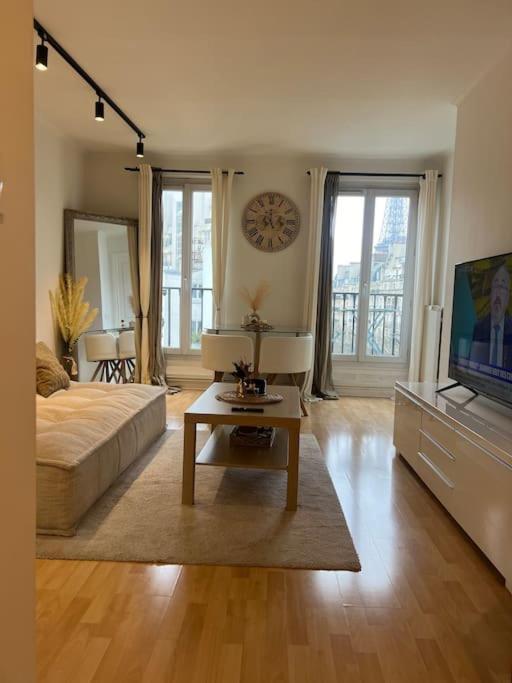 Appartement Paris Vue Tour Eiffel Trocadero Exteriér fotografie